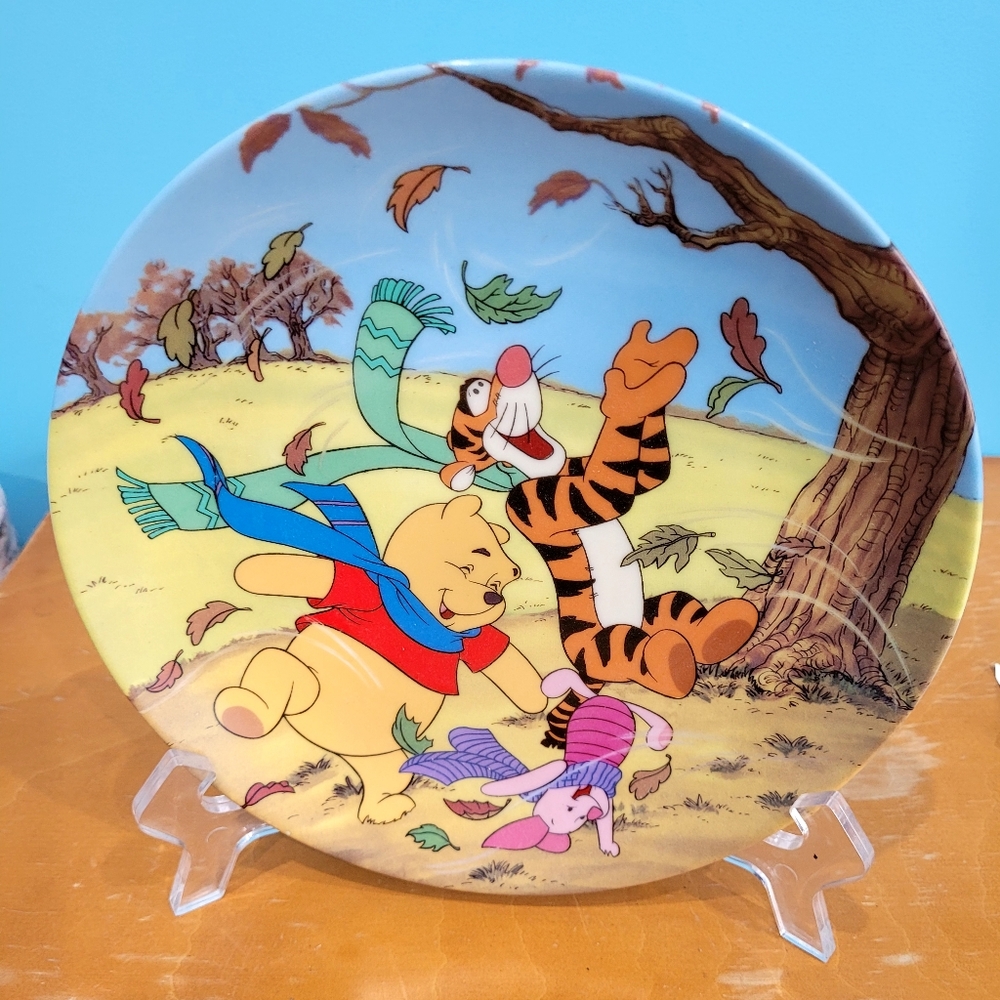 Bradford Exchange, "A Blustery Day is Best with Friends" Collectors Plate